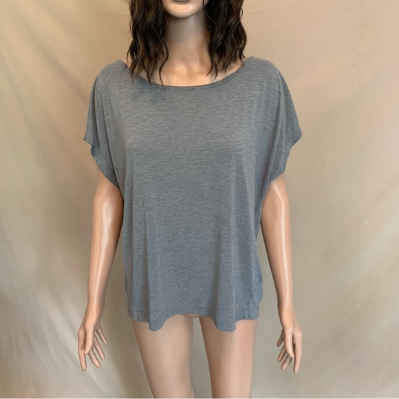 Gap Gray Keyhole Back Top - Picture 4 of 7